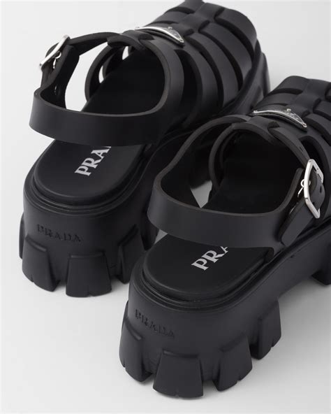 prada foam rubber sandals outfit